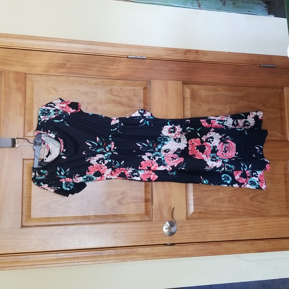 Lightweight dress with pockets